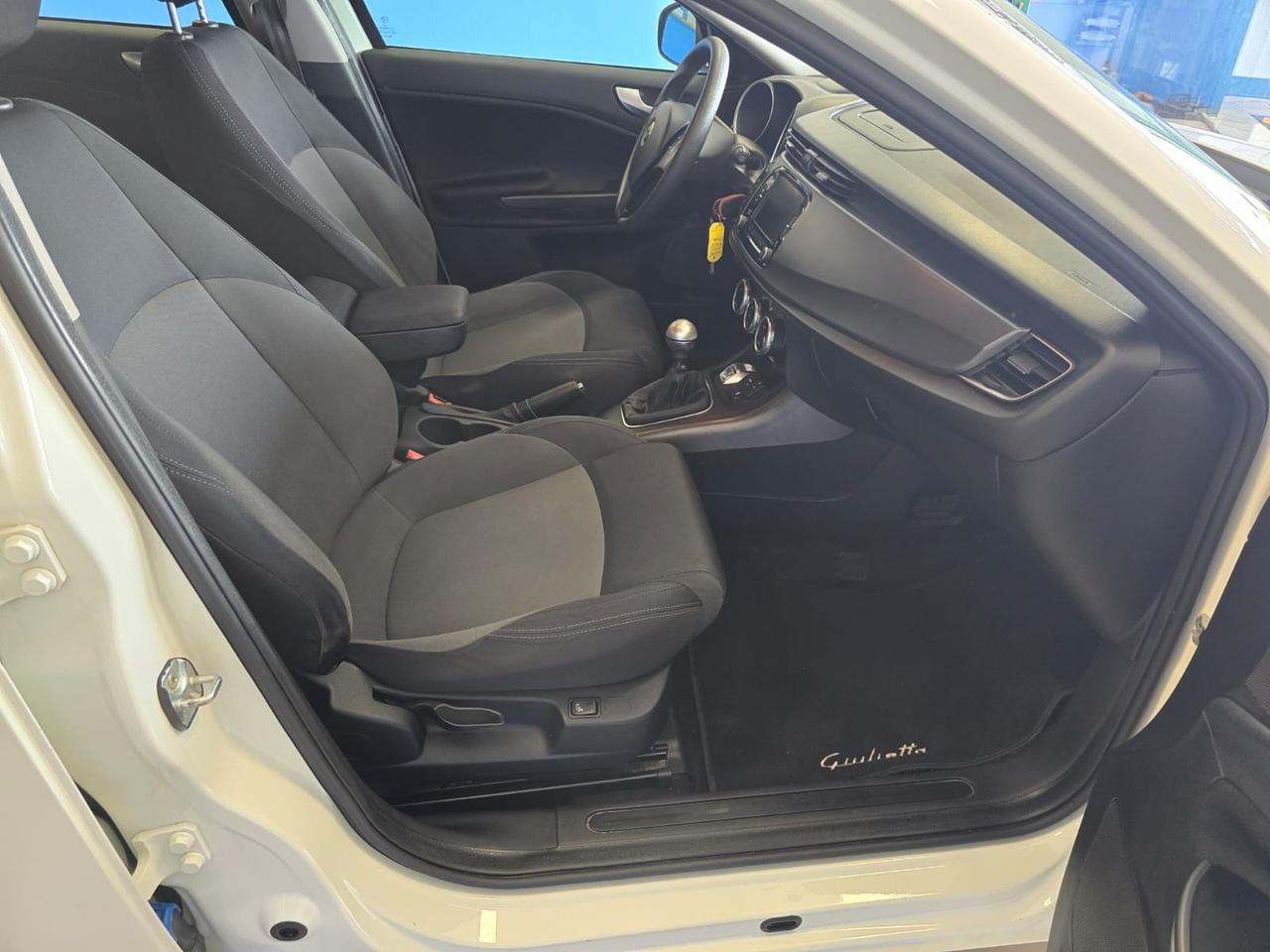 Alfa Romeo Giulietta 1.6 JTDm-2 105 CV Exclusive