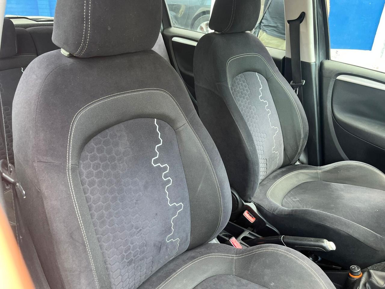 FIAT PUNTO LOUNGE 1.2 BENZ-GPL TAGLIANDI FIAT PERFETTA