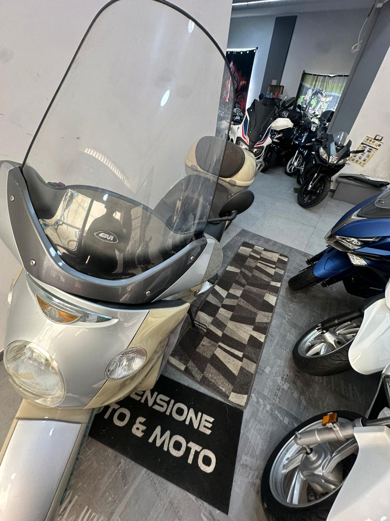 Aprilia Scarabeo 500