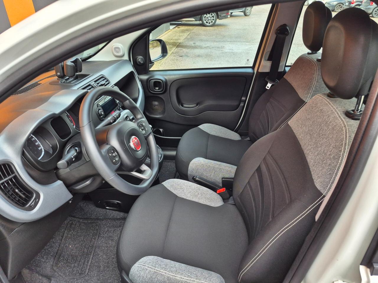 Fiat Panda 1.0 Hybrid 5 POSTI
