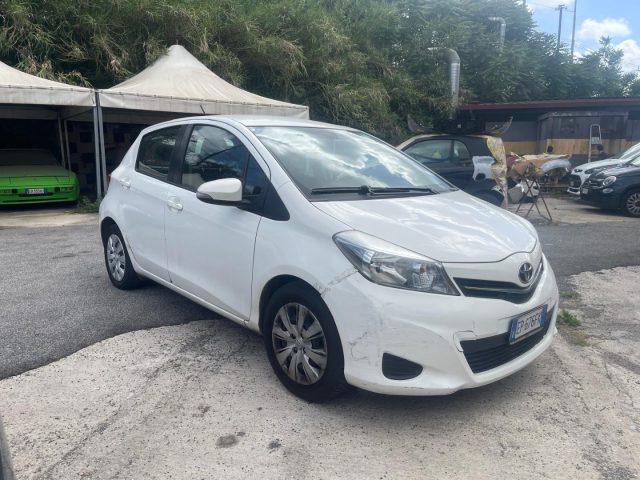 TOYOTA Yaris 1.0 5 porte ACTIVE
