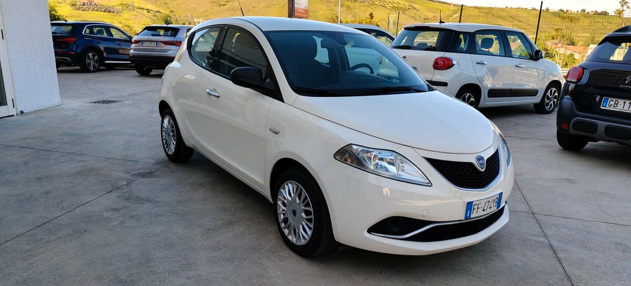 Lancia Ypsilon 1.2 69 CV "KM 41000"