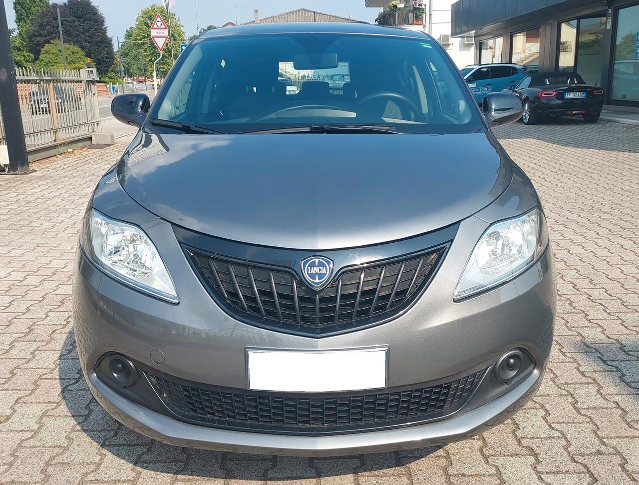 Lancia Ypsilon 1.0 FireFly 5 porte S&S Hybrid Silver Plus