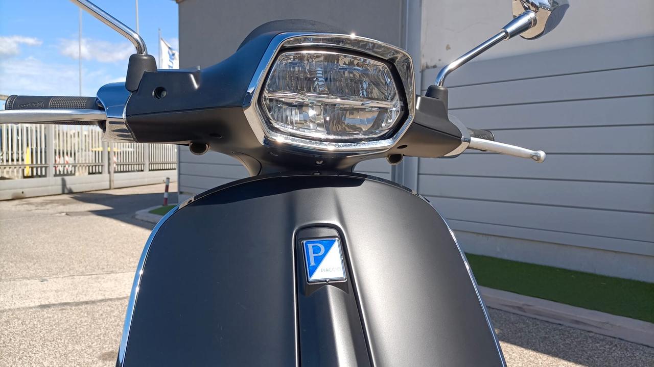 Piaggio Vespa Sprint Sport 50 NERO OPACO