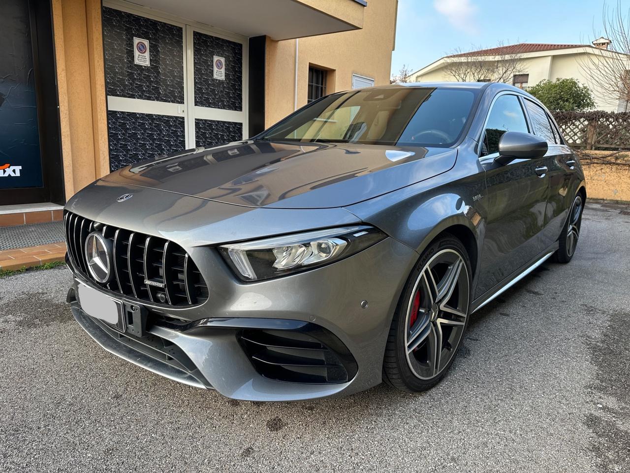 Mercedes-benz A 45 AMG