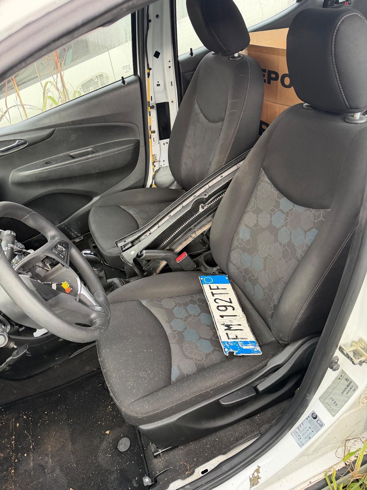 Opel Karl Rocks 1.0 per ricambi