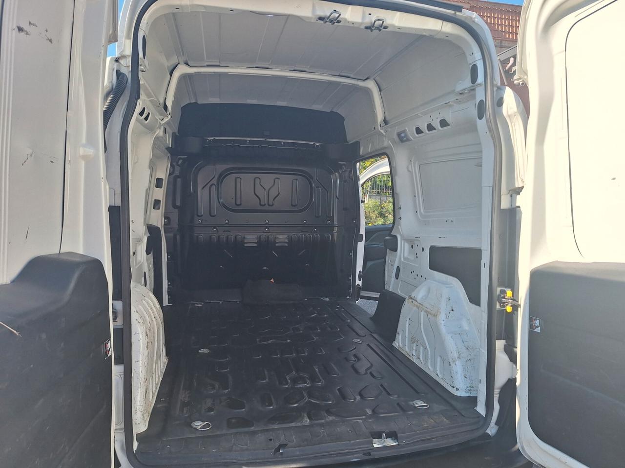 Fiat Doblo Doblò 1.6 MJT 105CV S&S PL-TA Cargo Maxi XL Business