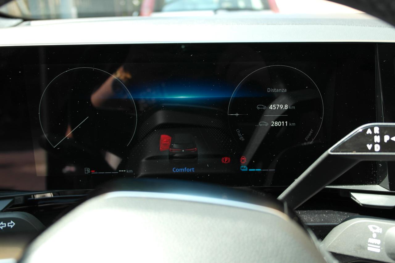 Renault Espace Full Hybrid E-Tech 200 7p Iconic