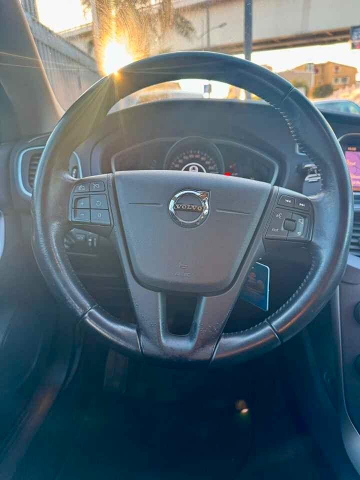Volvo V40 2.0 D2 Inscription 120 CV