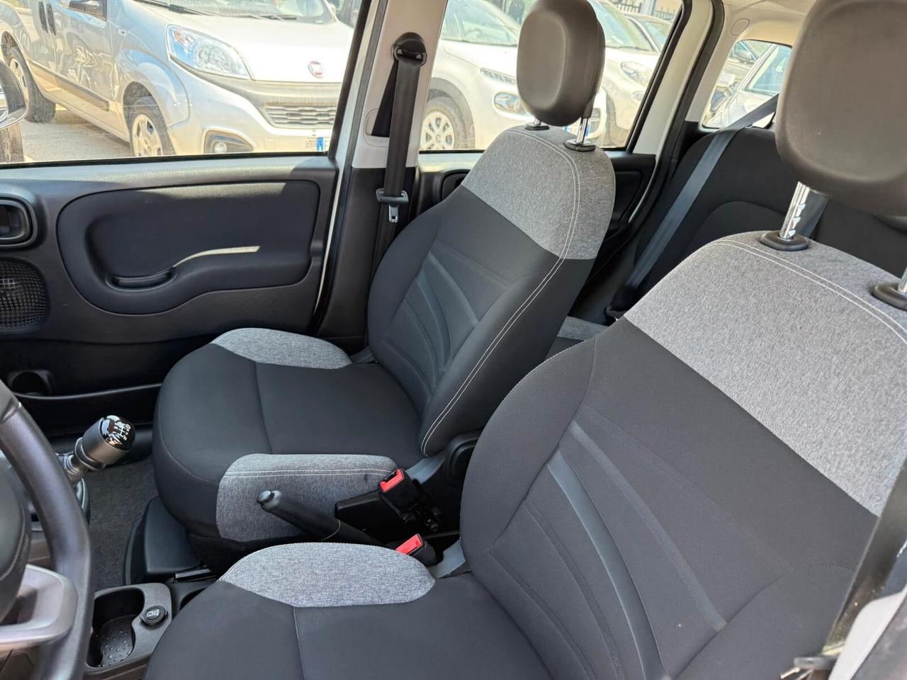 Fiat Panda 1.0 FireFly 70 CV S&S Hybrid Sport
