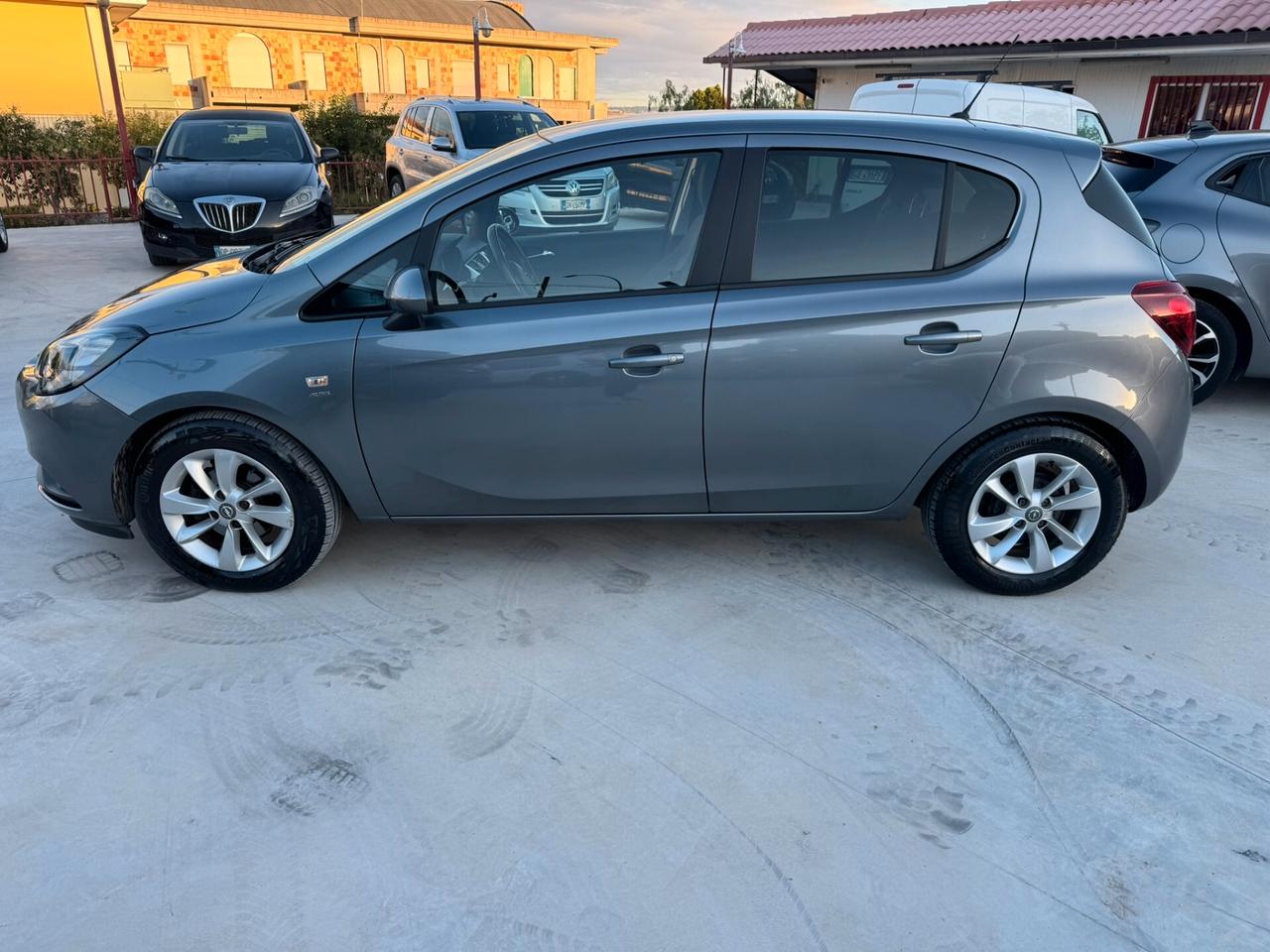 Opel Corsa 1.2 5 porte Advance
