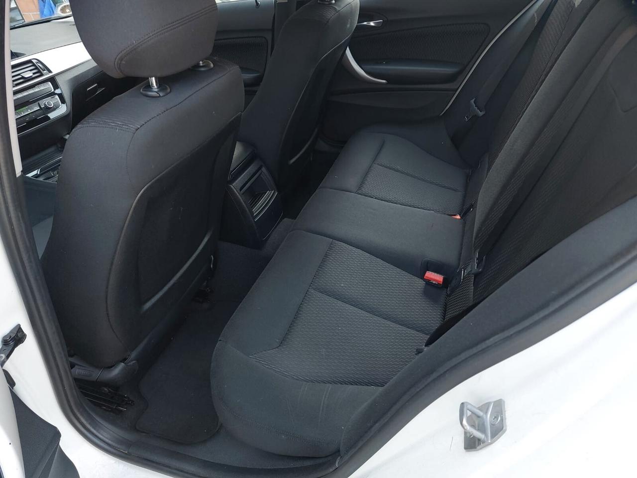 Bmw 116 116d 5p. Business KM 106000 GARANZIA 12 MESI