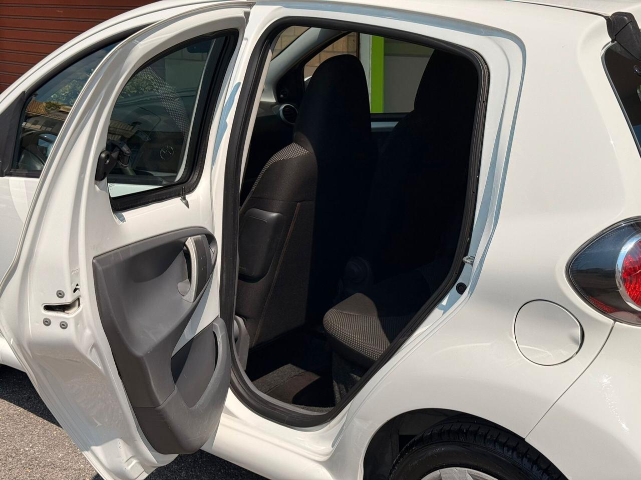 Toyota Aygo 1.0 12V VVT-i 5 porte Lounge MMT