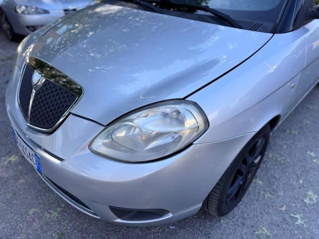 Lancia Ypsilon 1.2 8v ModaMilano