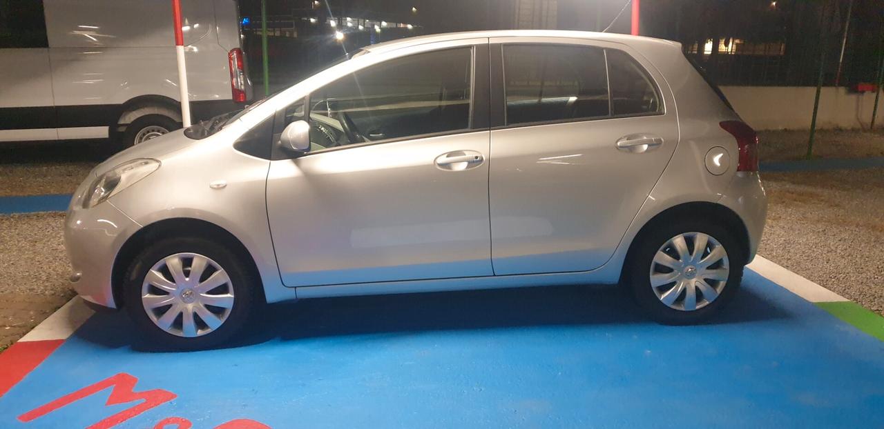 TOYOTA YARIS 1.3 BENZINA OK NEOPATENTATI KM 57 MILA