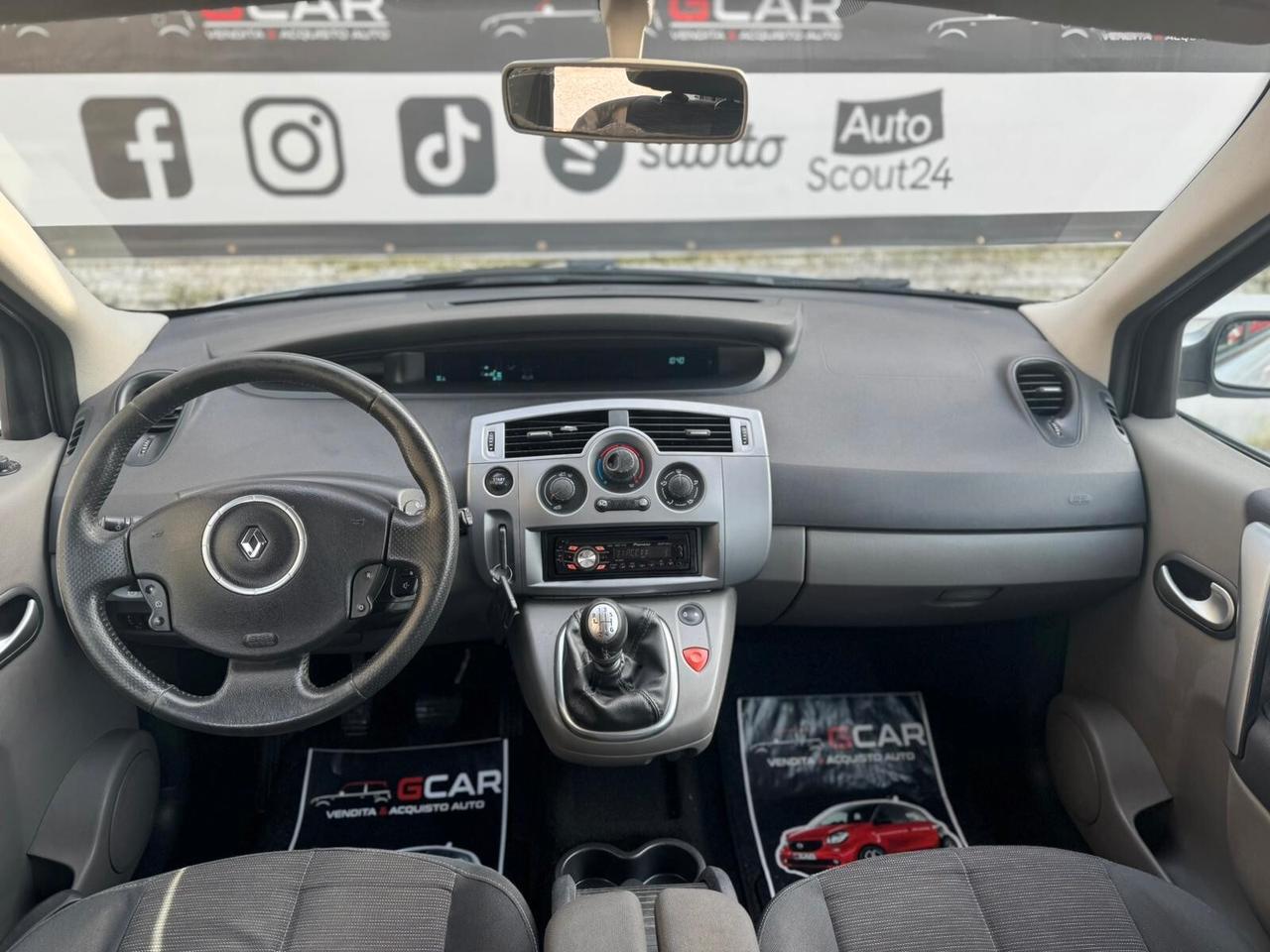 Renault Scenic Grand Scénic 1.5 dCi/105CV PlayStation Portable