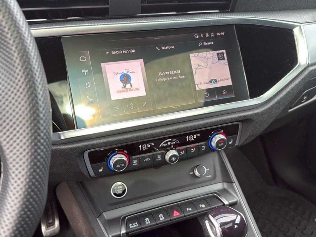 Audi Q3 40 2.0 TDI Identity Black quattro S tronic