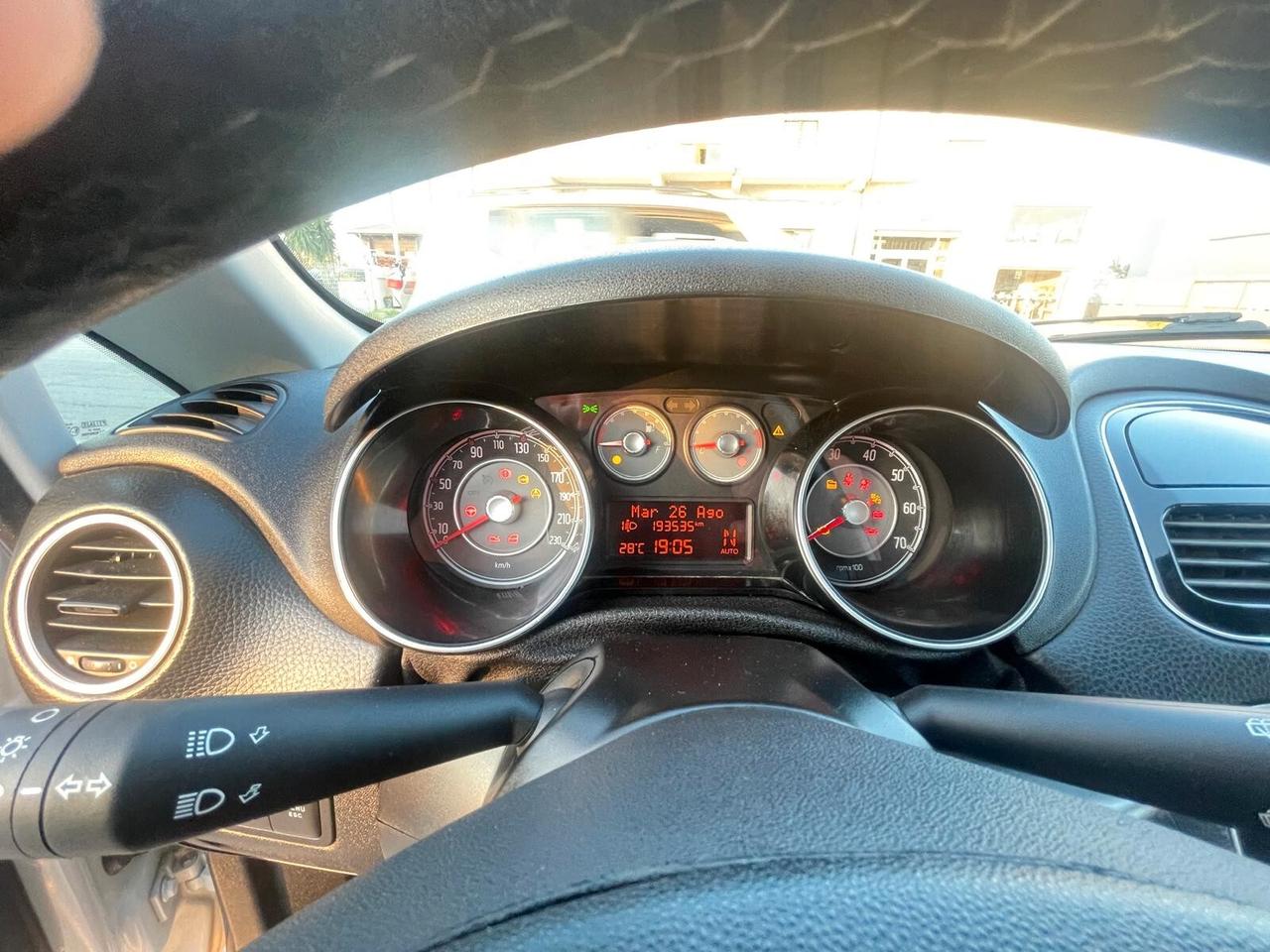 Fiat Punto Evo 1.3 Mjt 90 CV 5 porte Dualogic Dynamic
