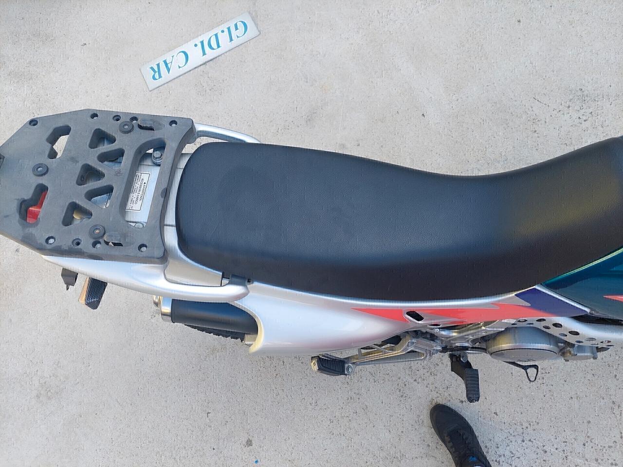 NX 650 DOMINATOR