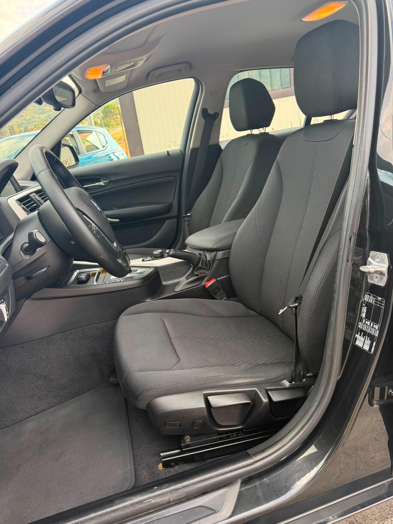 Bmw 116 116d 5p. Urban