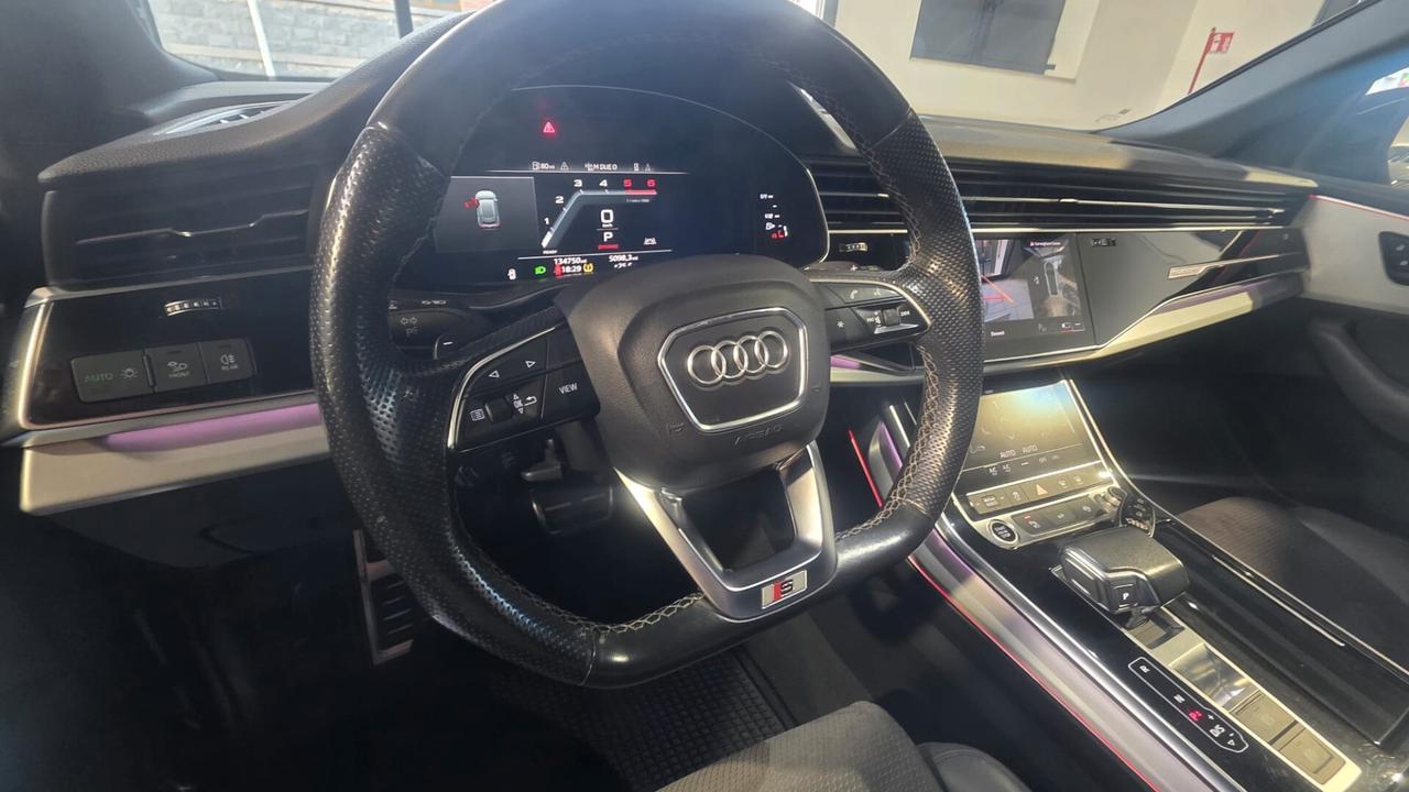 Audi Q8 50 TDI 286 CV quattro tiptronic S-LINE