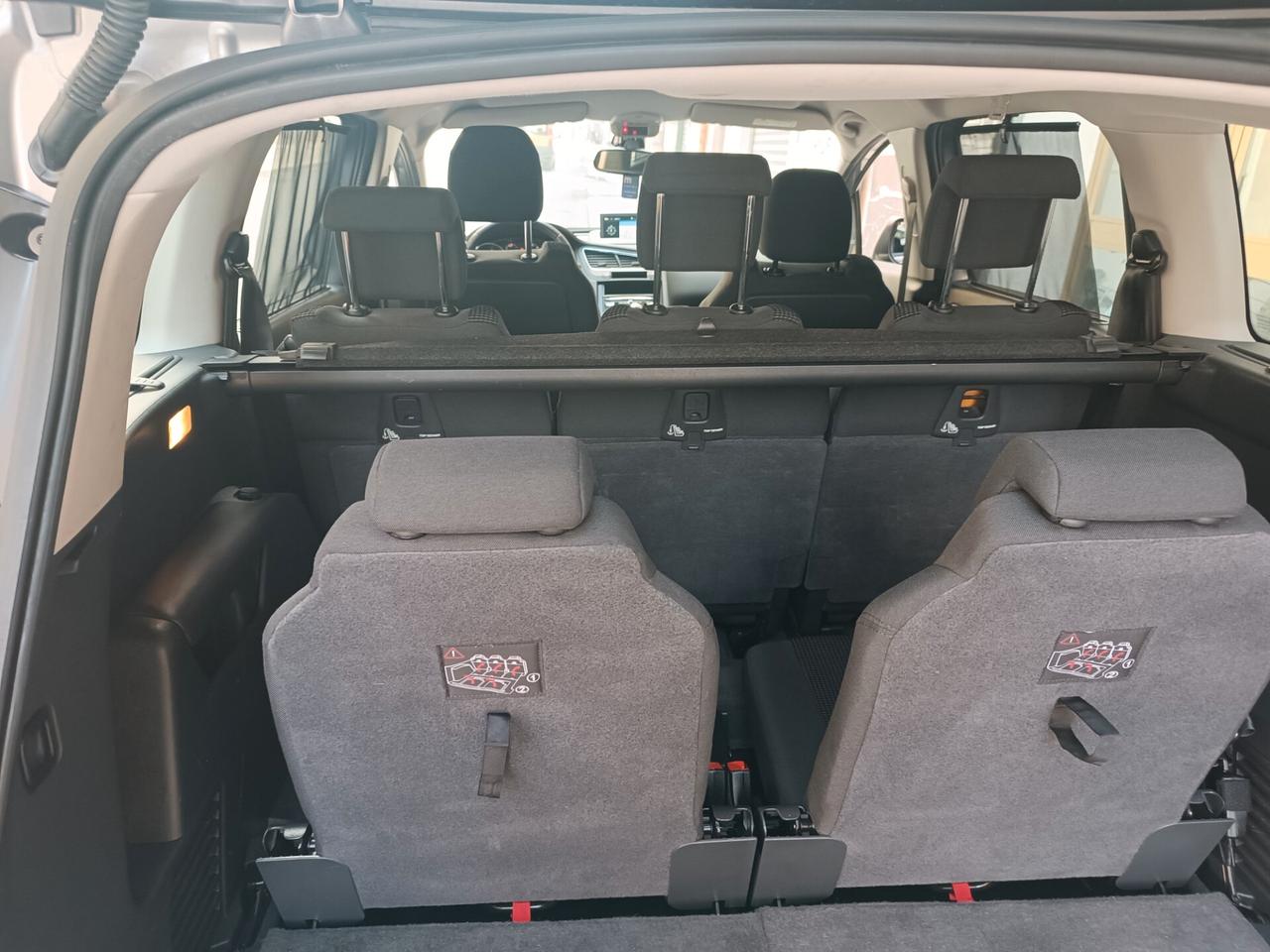 Peugeot 5008 BlueHDi 120 CV 88 KW 7 POSTI