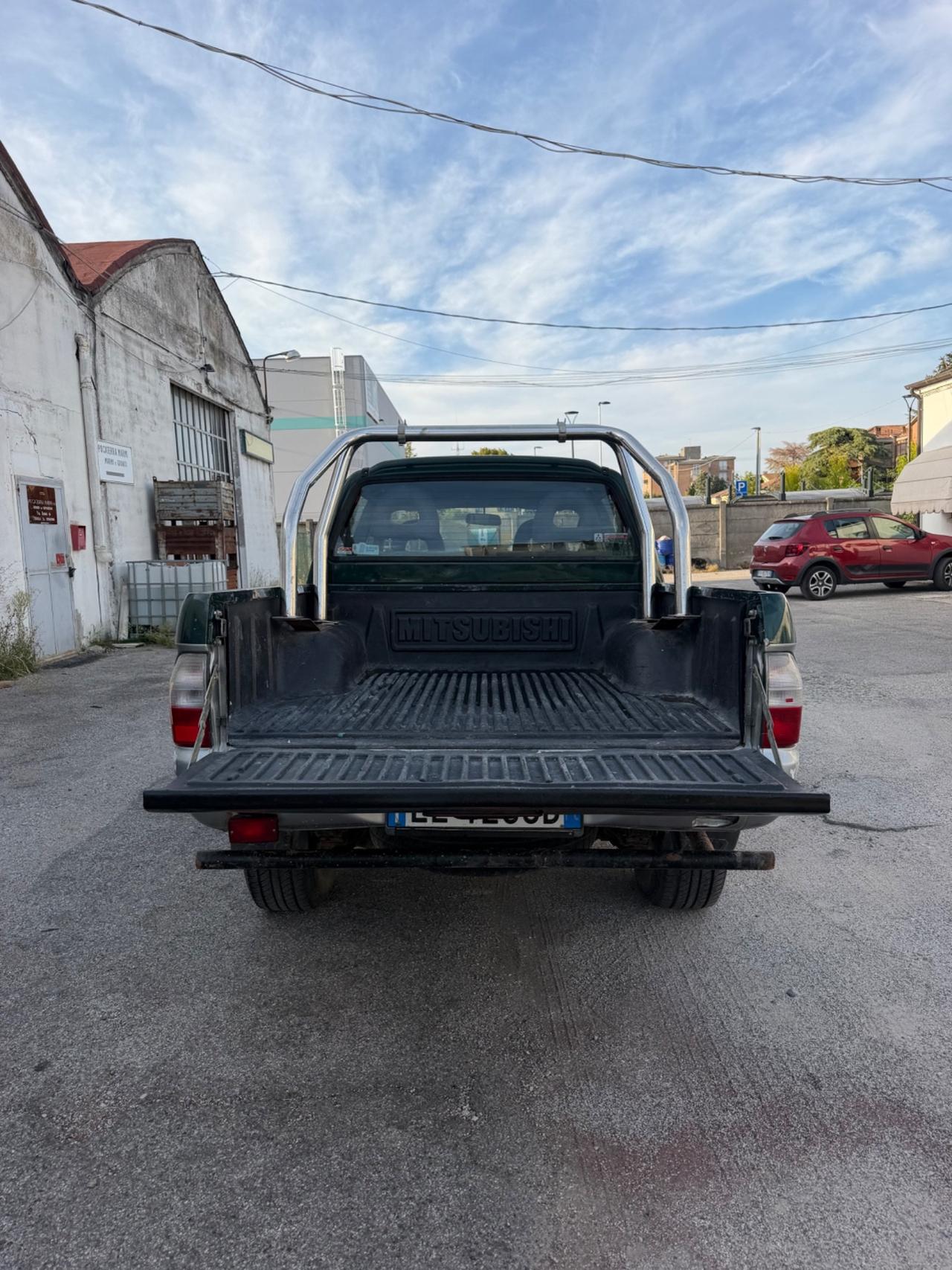 Mitsubishi L200 2.5 TDI 4WD Club Cab Pick-up GLS