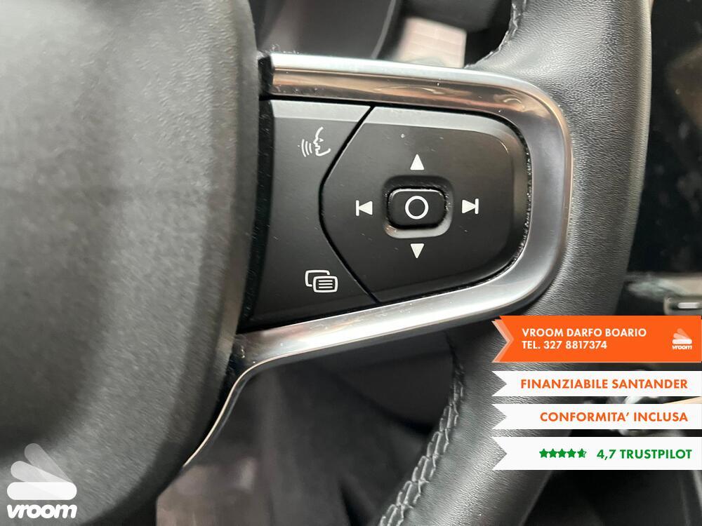 VOLVO XC40 (2017-->) XC40 T2 Geartronic Momentum