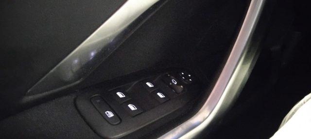 PEUGEOT 2008 1.2 PureTech 82 Allure