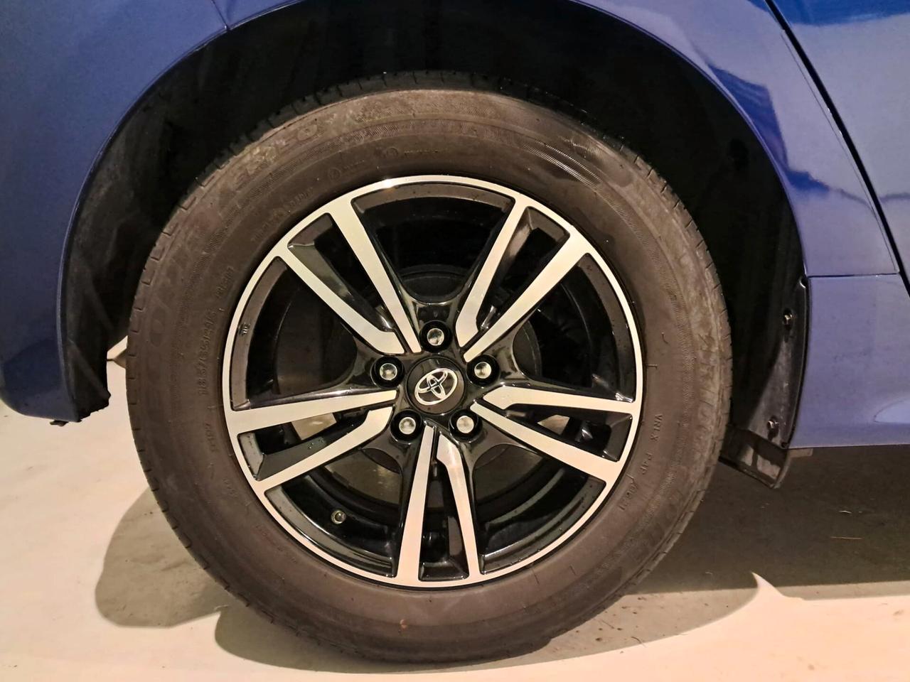 Toyota Yaris 1.0 5 porte Active