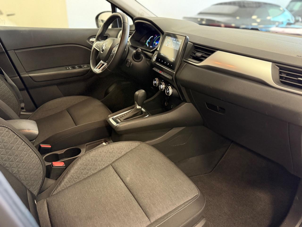 RENAULT CAPTUR 1.6 E-TECH HYBRID 145CV ANNO 2023 KM 99.000 CAMBIO AUTOMATICO