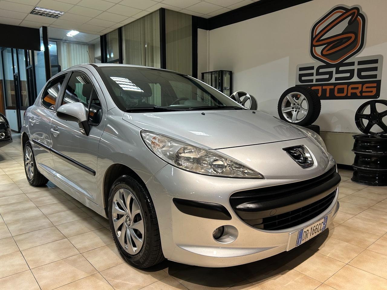 Peugeot 207 - 2008 1.4 benzina 88cv 171.000 KM