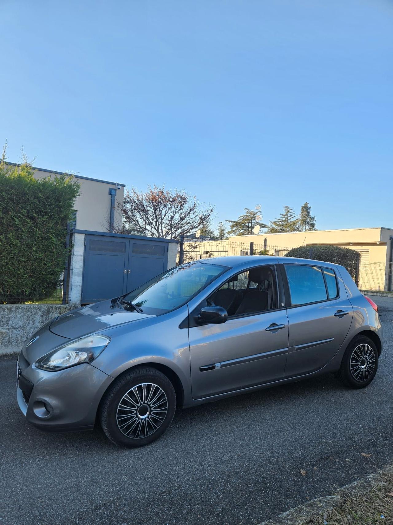 Renault Clio 1.5 dCi NEOPATENTATI