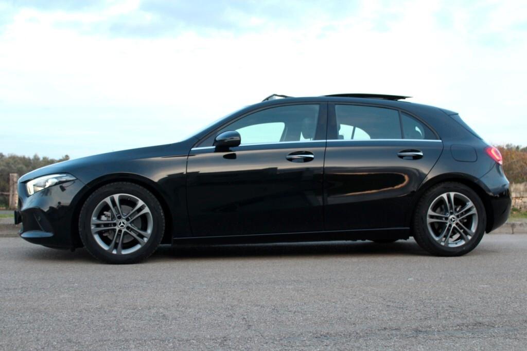 MERCEDES Classe A 180 d Aut. *Tetto *Luci Ambiente
