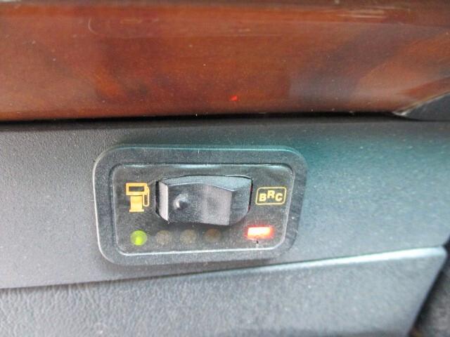 Mercedes-benz 200 E