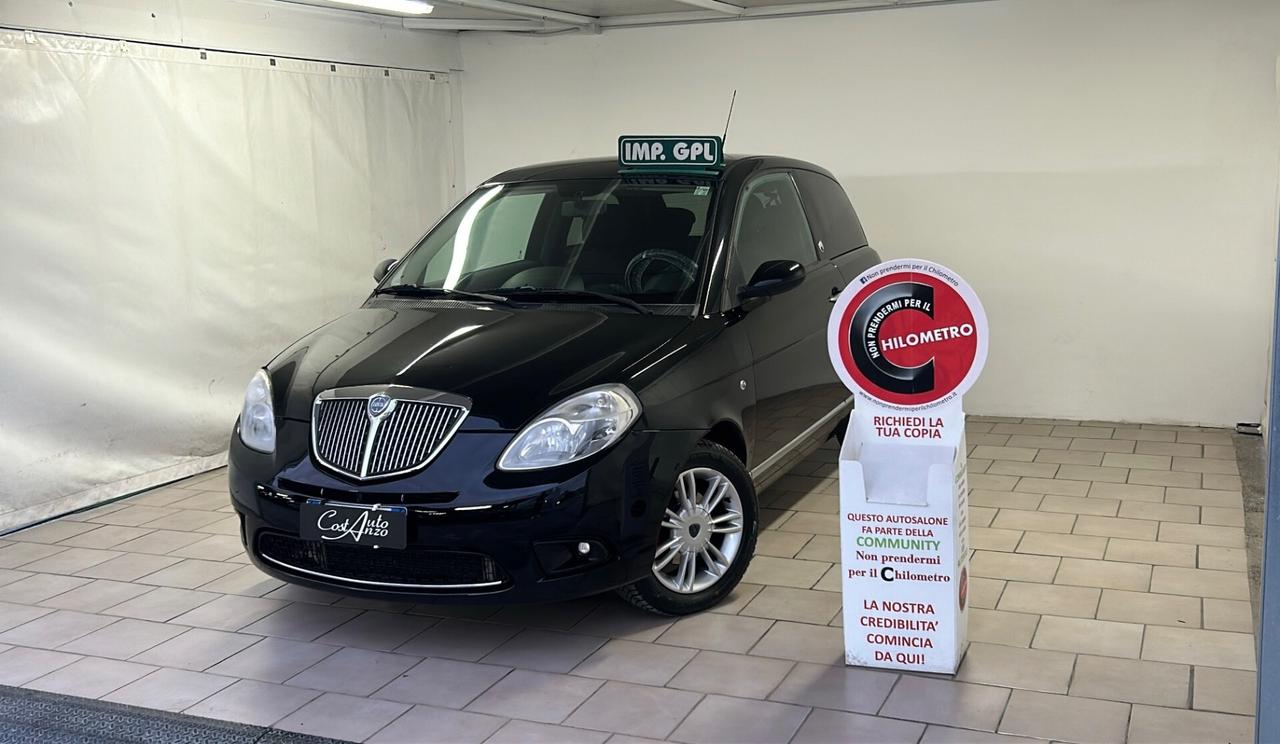 Lancia Ypsilon 1.4 Platino Ecochic GPL Neopatenati