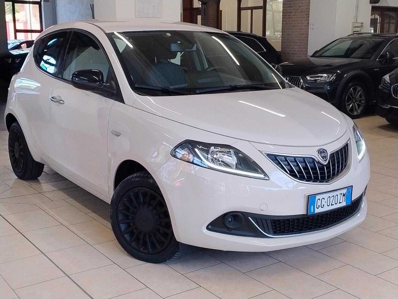 LANCIA YPSILON 1.0 FIREFLY HYBRID GOLD s&s BLUETOOTH