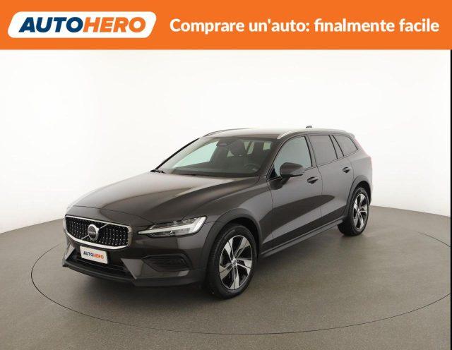 VOLVO V60 Cross Country B4 (d) AWD automatico Plus