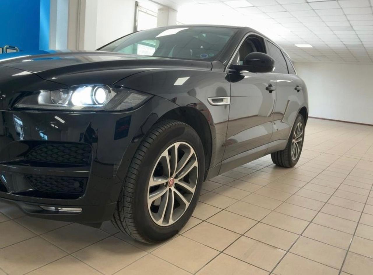 Jaguar F-Pace 2.0 D 180 CV AWD aut. Prestige
