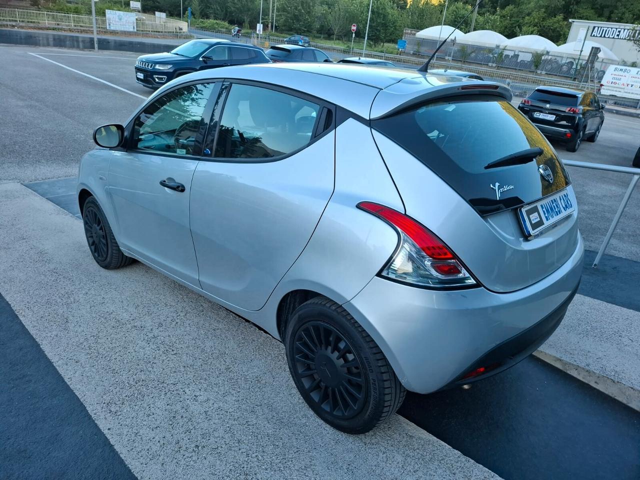 LANCIA YPSILON 1.2 BENZINA 69 CV ELEFANTINO BLU