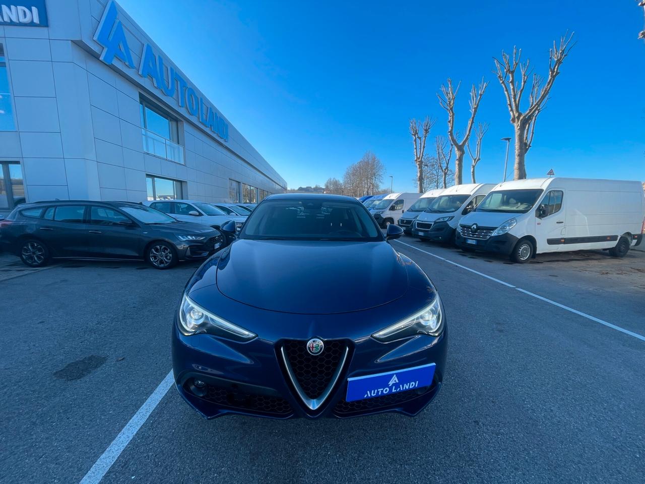 Alfa Romeo Stelvio 2.2 Turbodiesel 180 CV AT8 Q4 Business