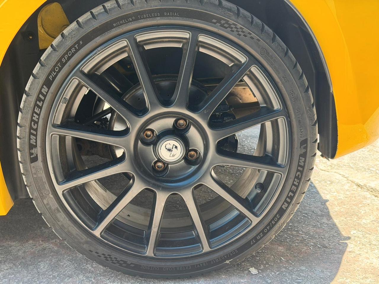 Abarth 595 1.4 Turbo T-Jet 180 CV Competizione