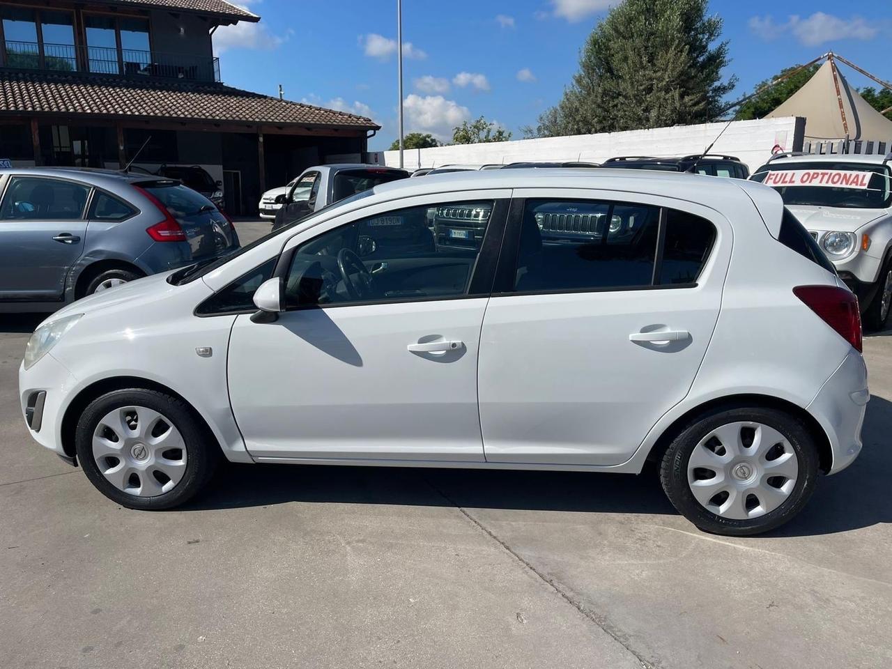 Opel Corsa 1.2 5 porte Cosmo