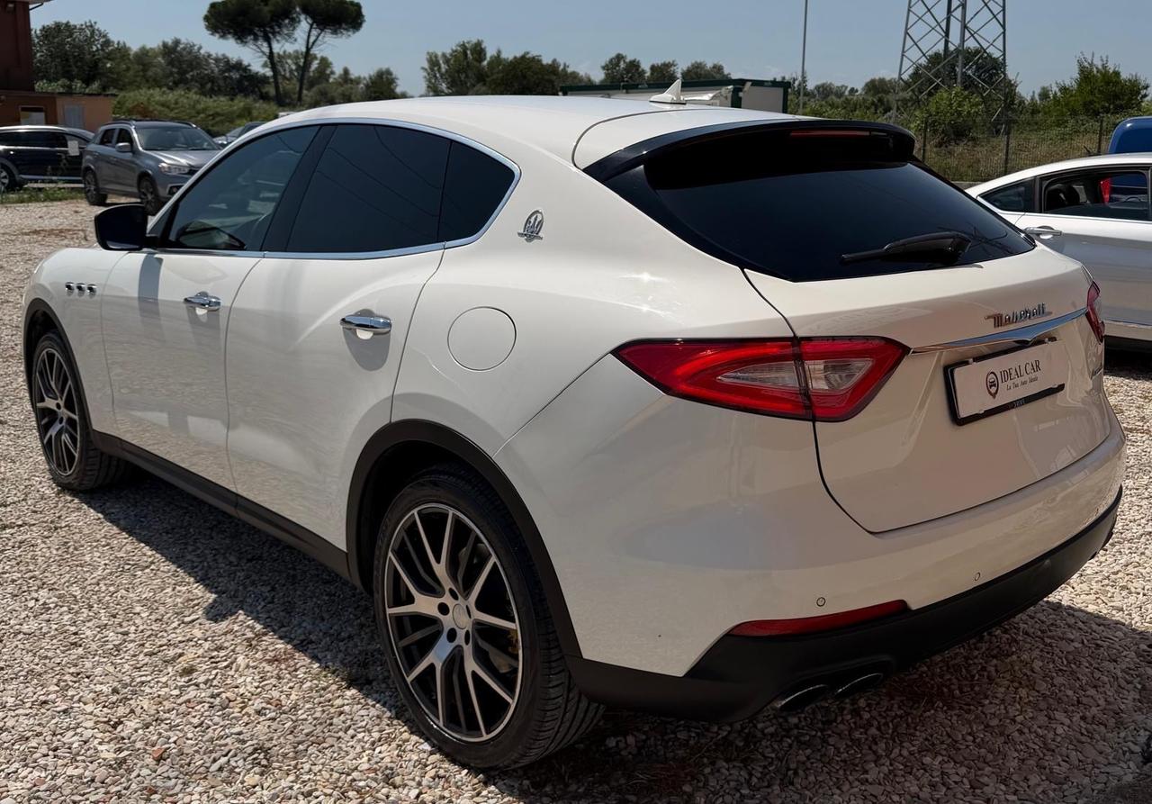 Maserati Levante V6 Diesel 275 CV AWD Granlusso
