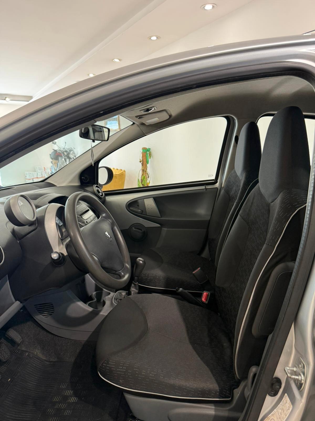 PEUGEOT 107 1.0 68 CV 5 PORTE ANNO 2010 OTTTIMA PER NEOPATENTATI
