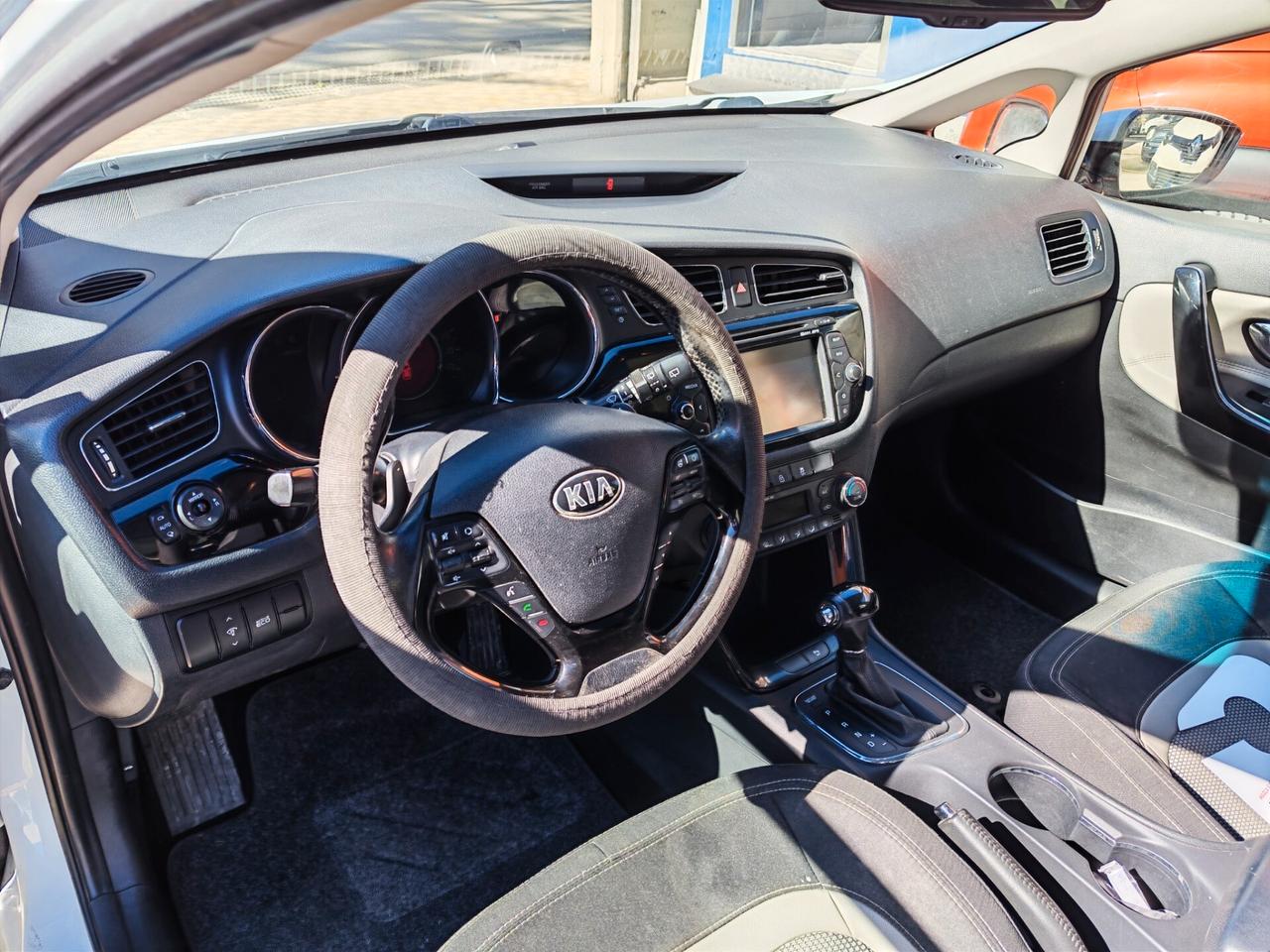 Kia Ceed CEE'D 1.6 CRDI 128 CV AUTOM. 5 PORTE COOL