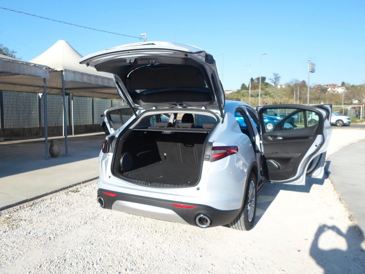 Alfa Romeo Stelvio 2.2 Turbodiesel 190 CV AT8 Q4 Business