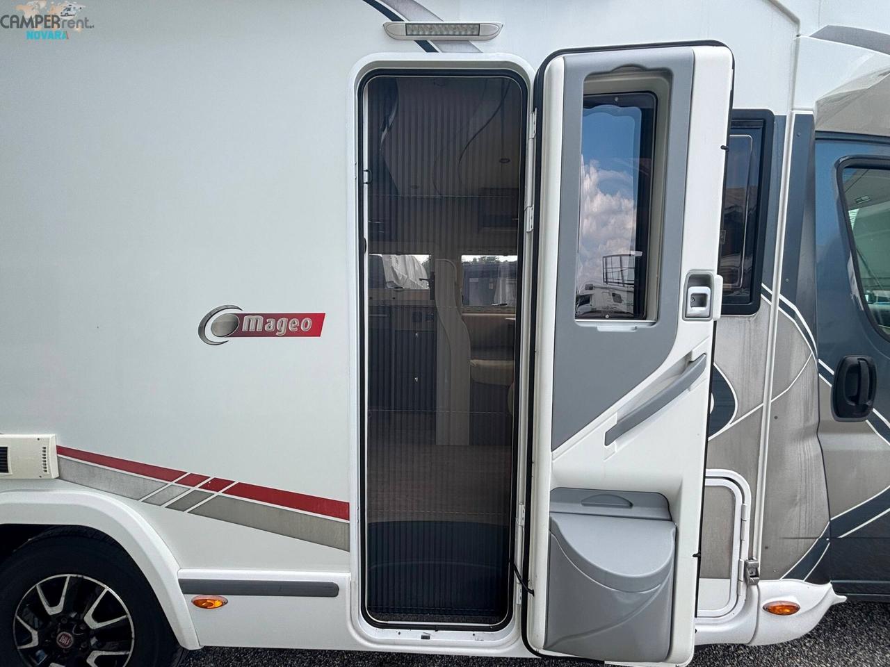 CHALLENGER MAGEO 285 - Semintegrale letto alla francese in coda e basculante