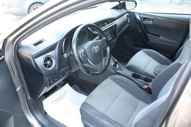 TOYOTA Auris Touring Sports 1.8 Hybrid Lounge