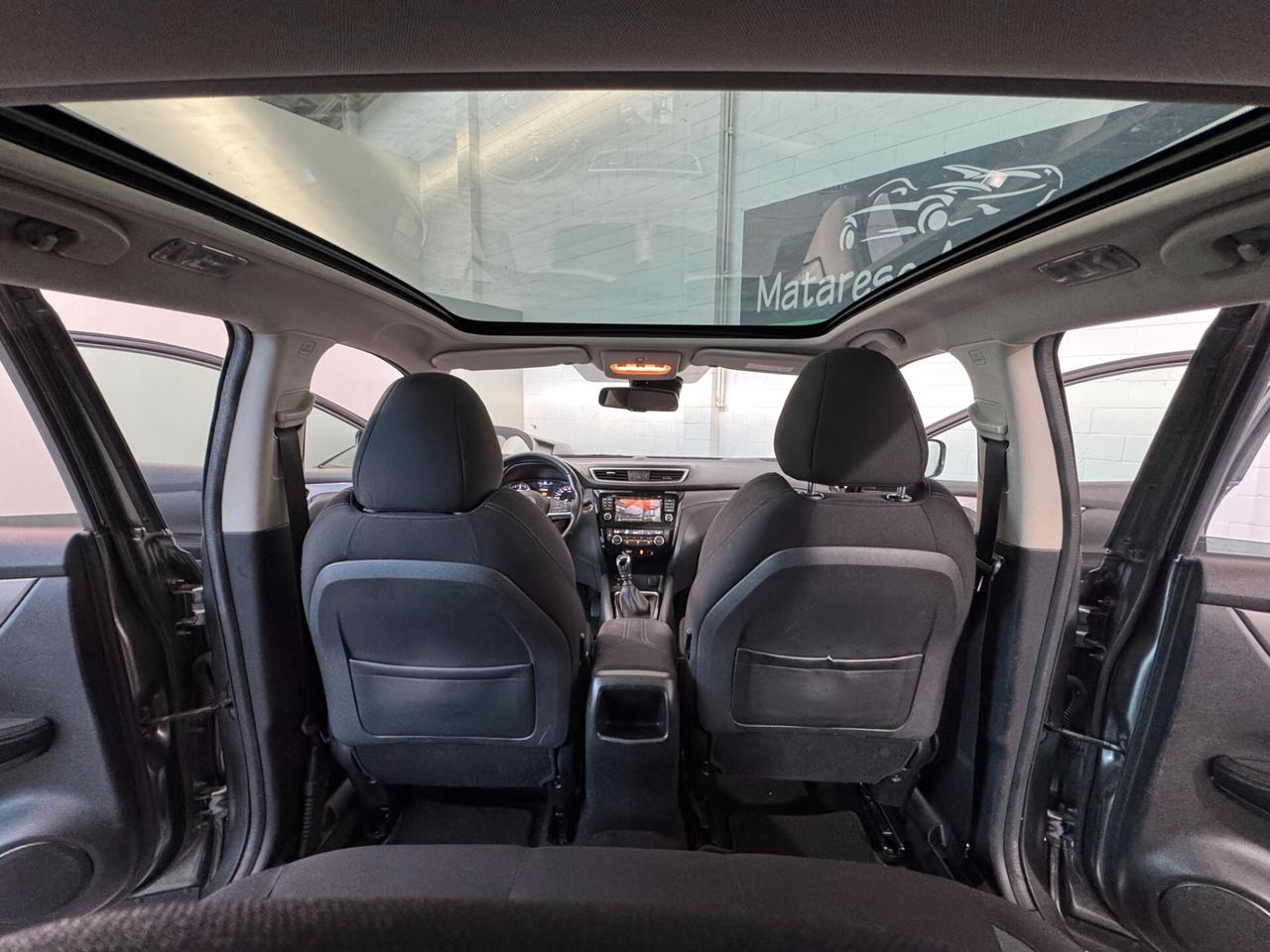 Nissan Qashqai 1.5cc 110cv dci Tetto panoramico OK Neopatentati